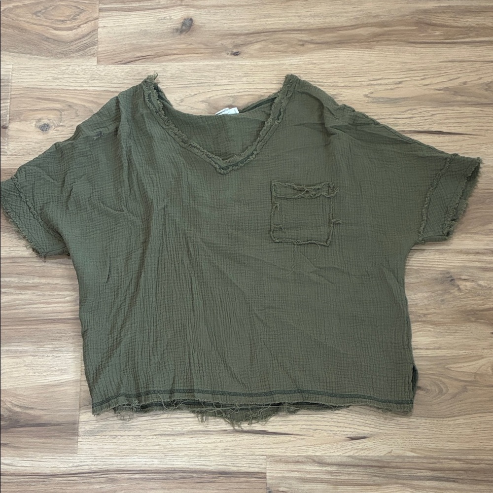 LA MIEL Olive Short Sleeve Top